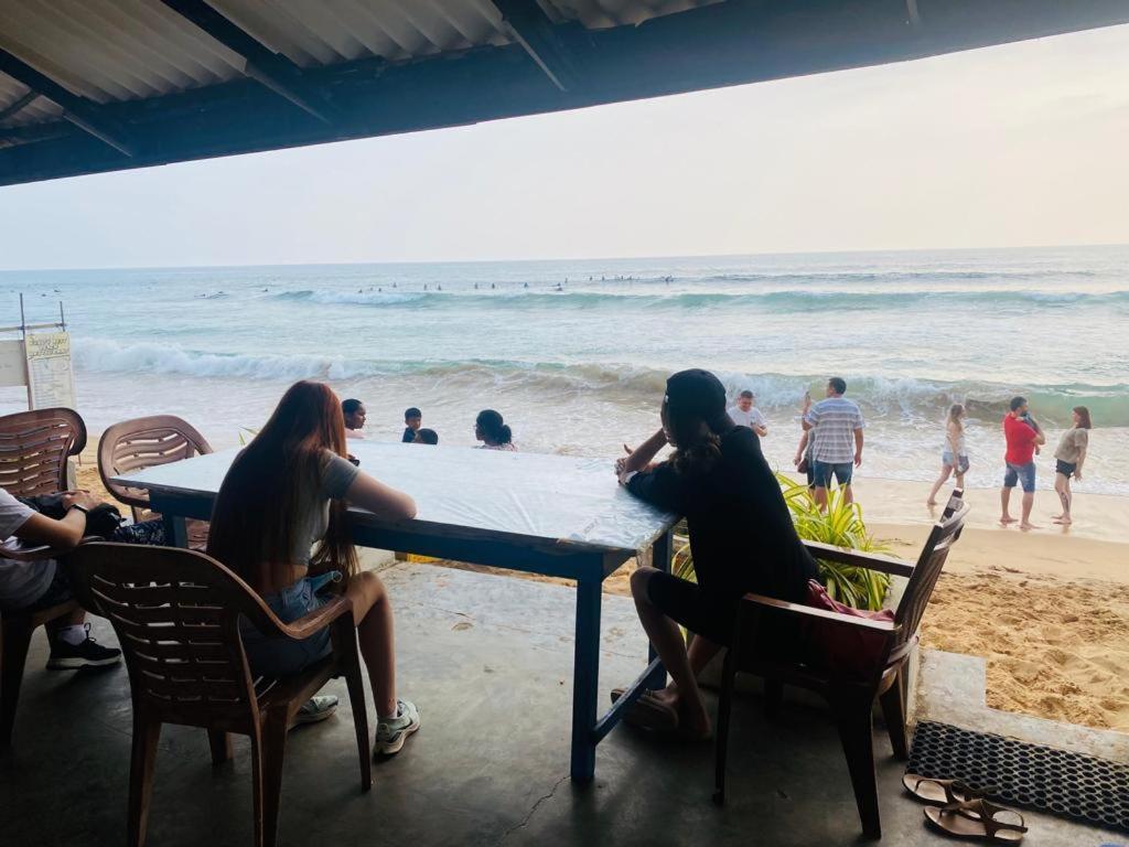 Hansa Surf Hotel 히카두와 외부 사진