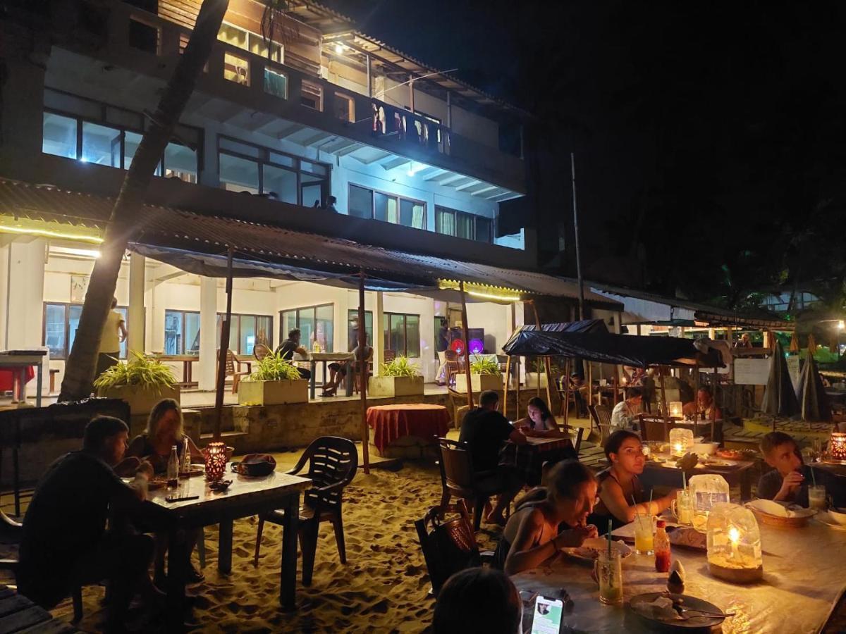 Hansa Surf Hotel 히카두와 외부 사진